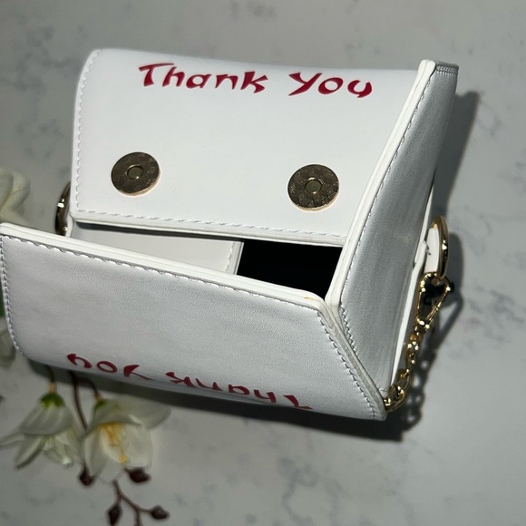 🥡White and Red Graphic Women's Bag🥡 - Picture 9 of 10